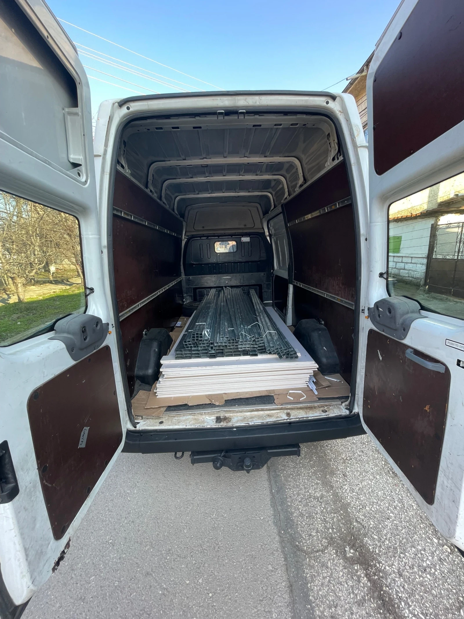 Ford Transit 2.2 - изображение 7