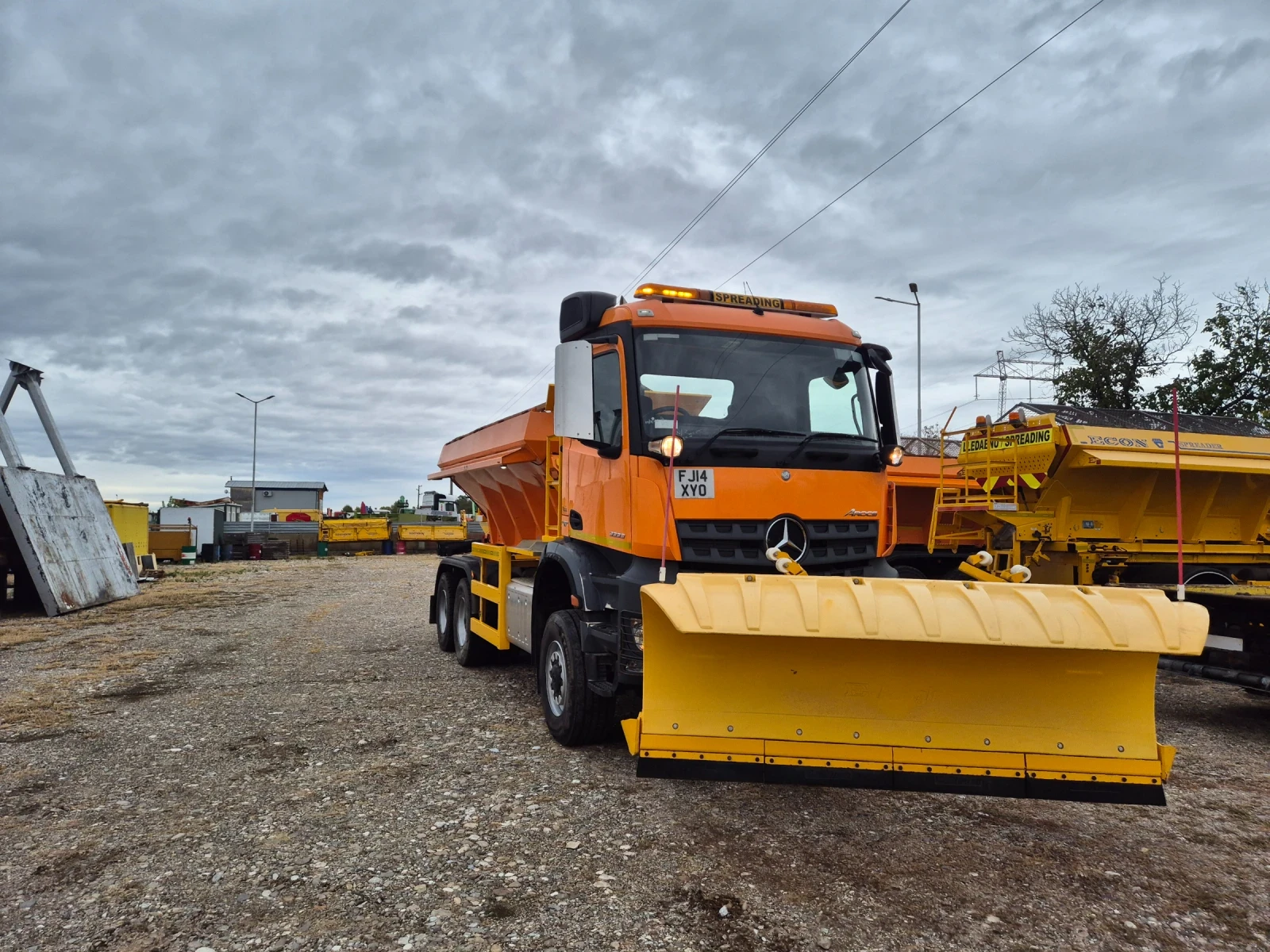 Mercedes-Benz Arocs 6х6 - изображение 4