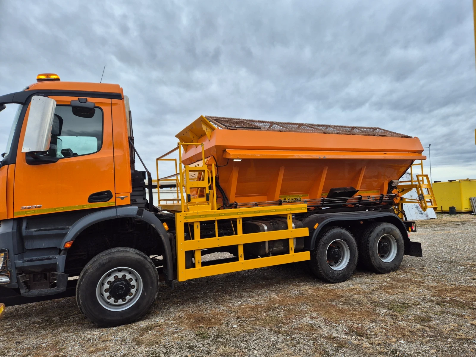 Mercedes-Benz Arocs 6х6 - изображение 10