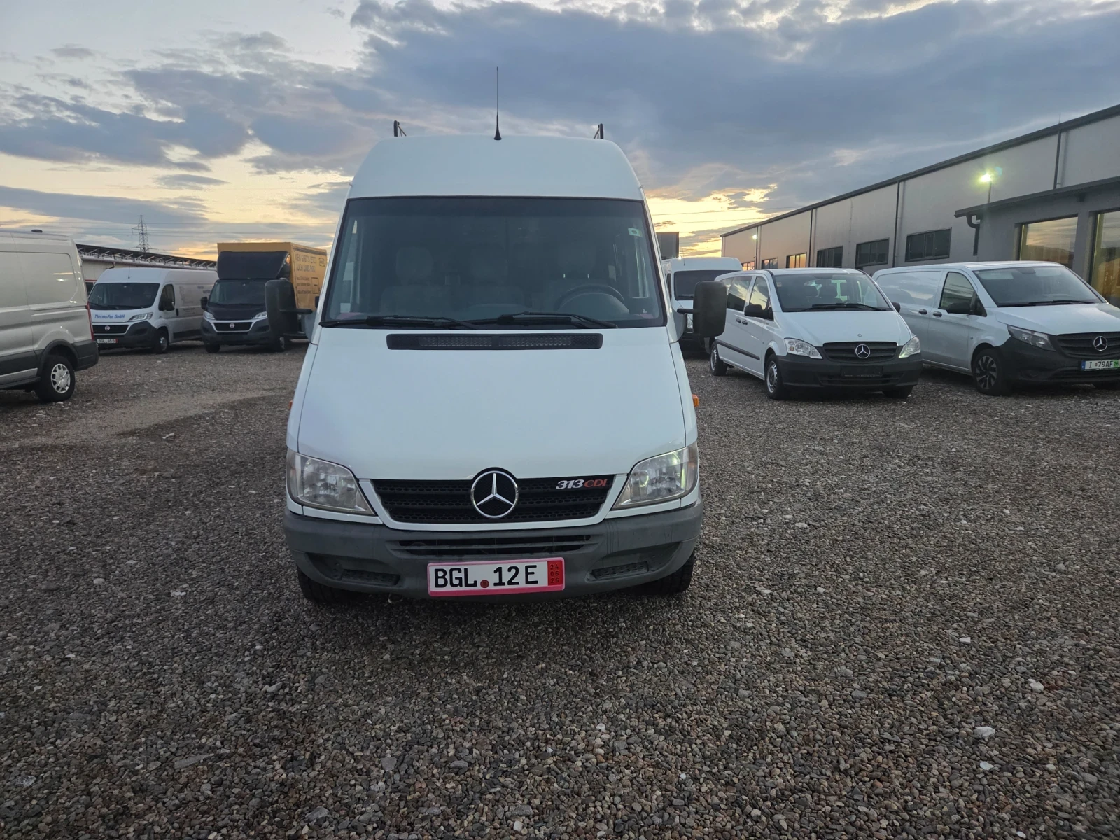 Кемпер Mercedes-Benz, снимка 3 - Каравани и кемпери - 55255616