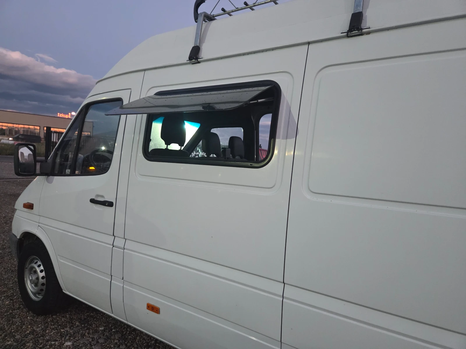 Кемпер Mercedes-Benz, снимка 2 - Каравани и кемпери - 55255616