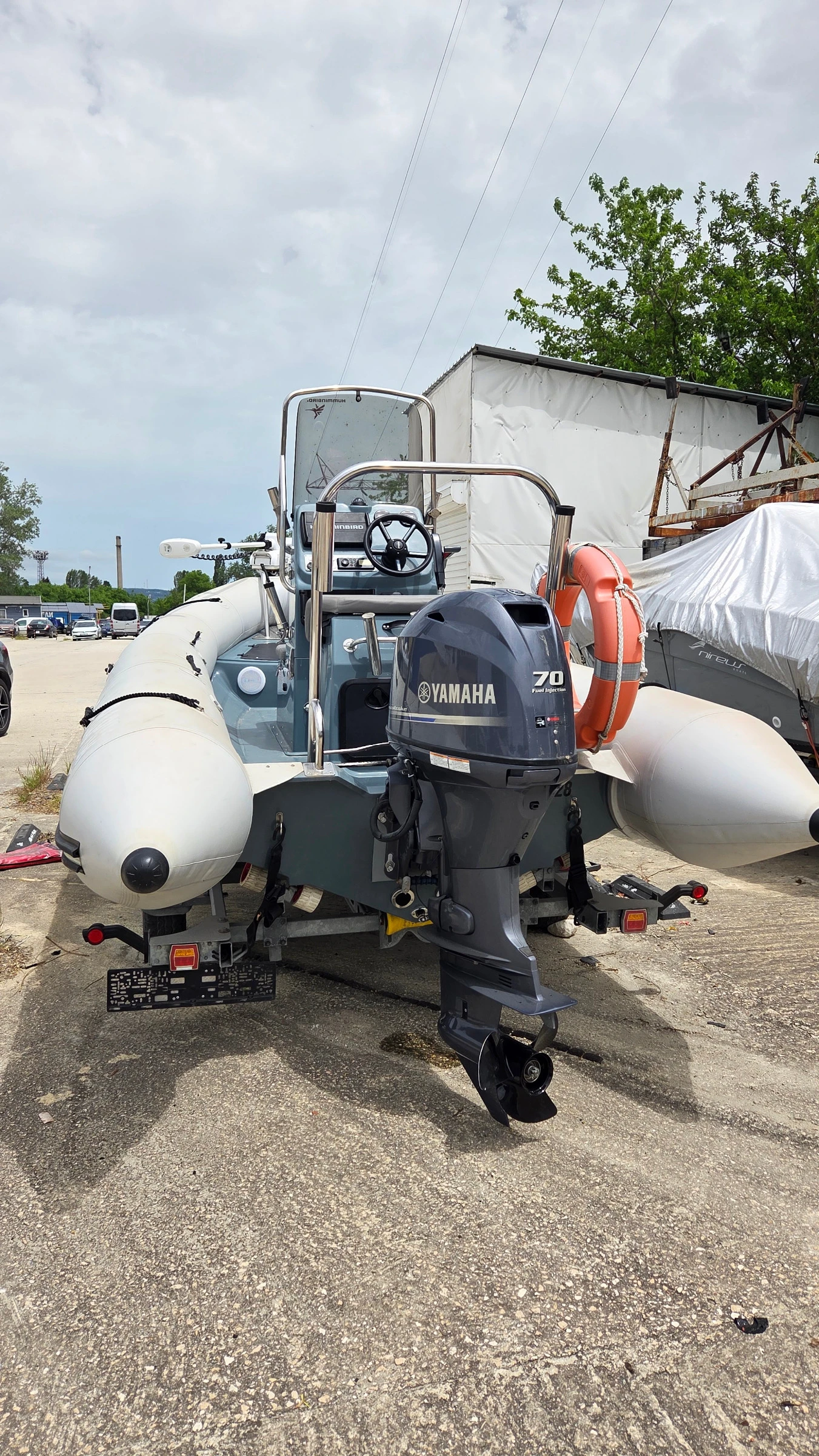 Надуваема лодка Zodiac Bombard Explorer 5.5 - изображение 2