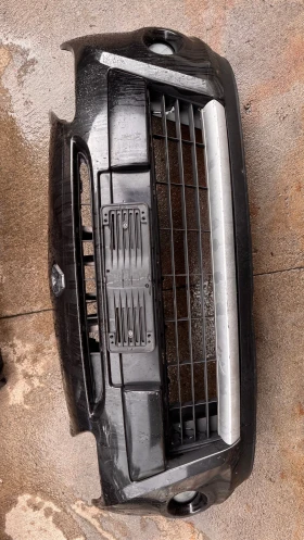 Предна Броня за Renault Clio 2010 , снимка 1