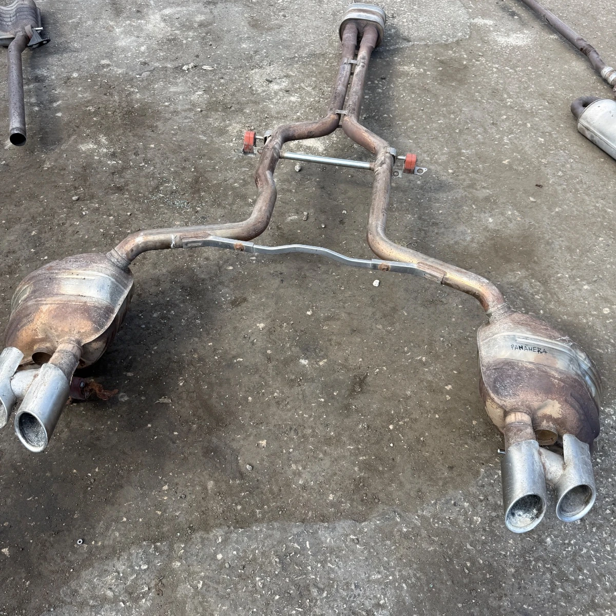 Генерация Ауспух за Porsche Panamera 97004420010 97004420010-1719