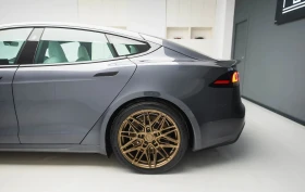 Tesla Model S Plaid 100 kWh Tri Motor AWD, снимка 5