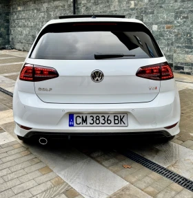 VW Golf 1.6TDI, R-line, снимка 2