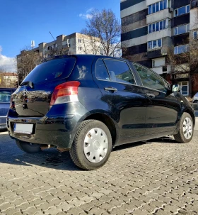 Обява за продажба на Toyota Yaris 1.3 VVTI ~6 900 лв. - изображение 2