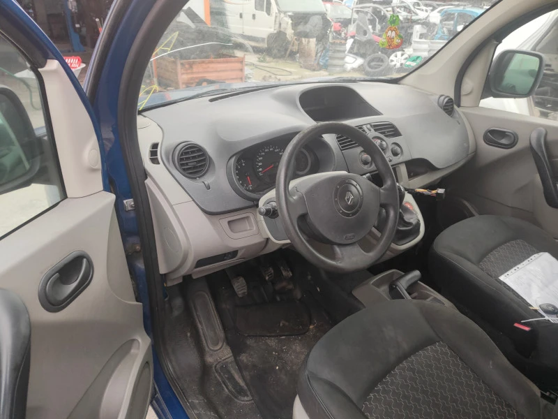 Renault Kangoo 1.6i, снимка 4 - Автомобили и джипове - 38954202