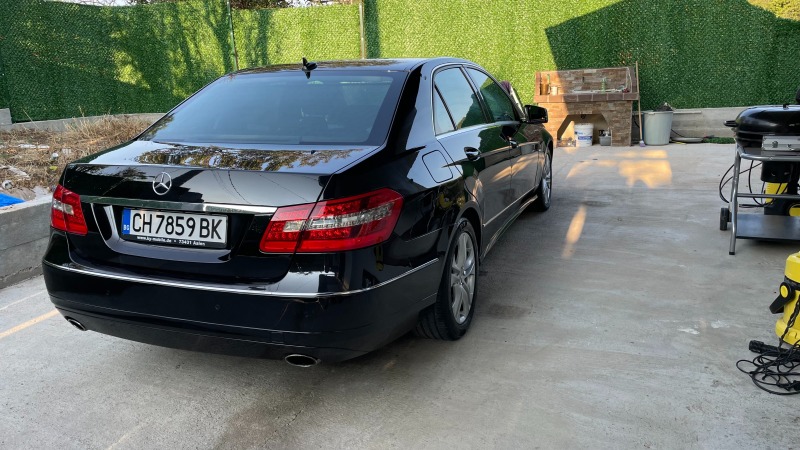 Mercedes-Benz E 350 4MATIC 7G-TRONIC, снимка 4 - Автомобили и джипове - 46774244