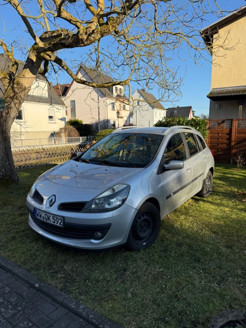 Renault Clio, снимка 1 - Автомобили и джипове - 49223461