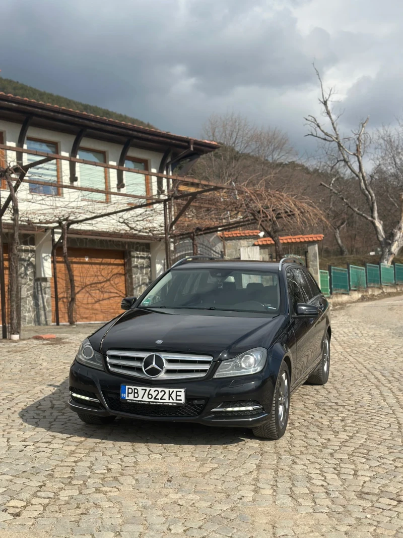 Mercedes-Benz C 220 Avantgarde , снимка 1 - Автомобили и джипове - 49138902