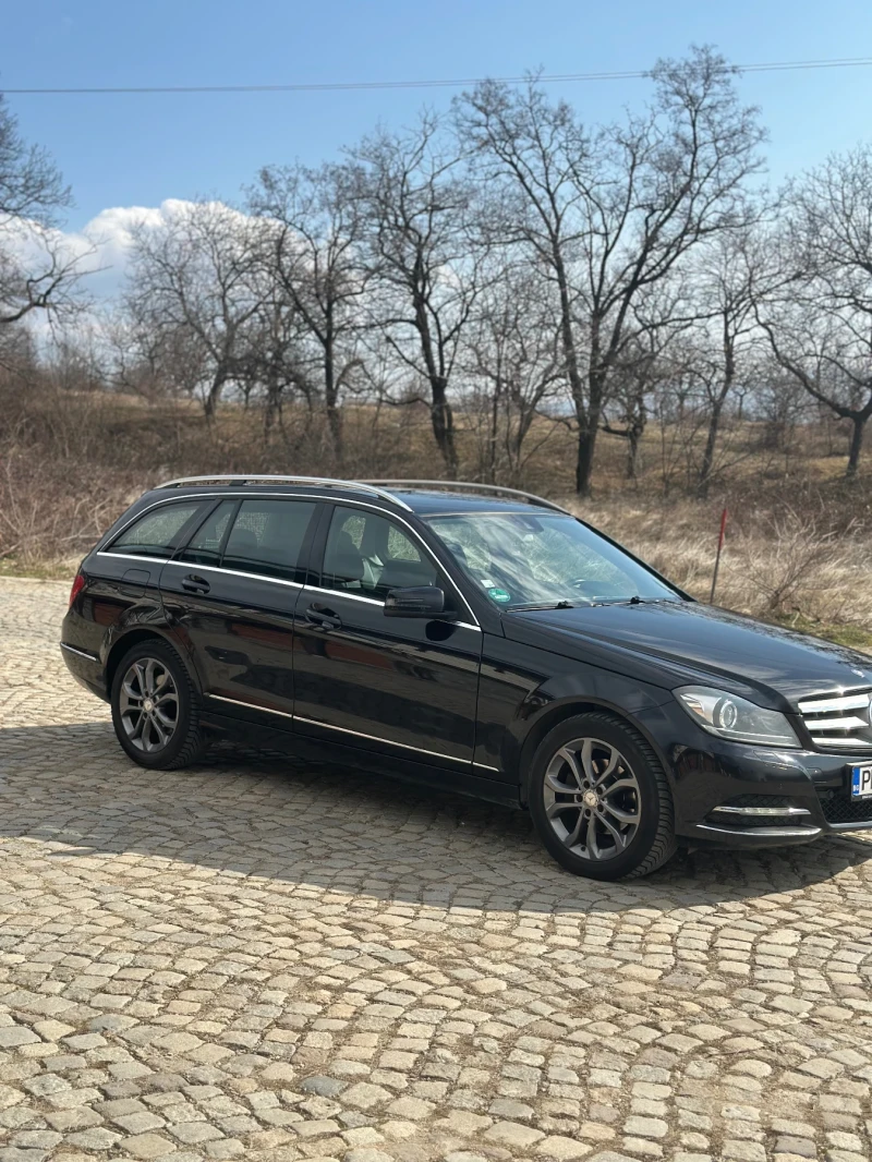 Mercedes-Benz C 220 Avantgarde , снимка 3 - Автомобили и джипове - 49138902