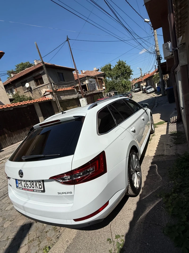 Skoda Superb, снимка 6 - Автомобили и джипове - 51471745