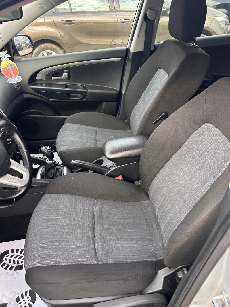 Kia Ceed 1.4i EURO 5, снимка 10 - Автомобили и джипове - 52037032