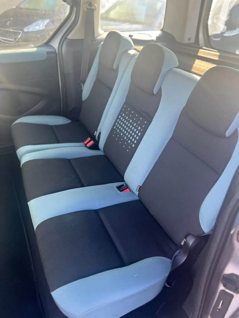 Citroen Berlingo 1.6 Multispace, снимка 9 - Автомобили и джипове - 52409520