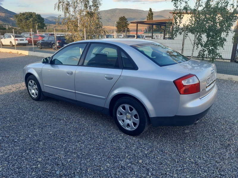 Audi A4 КАТО НОВ, снимка 6 - Автомобили и джипове - 52438660