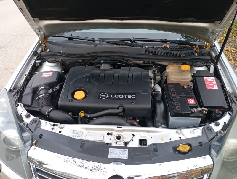 Opel Astra 1.9CDT? 120кс 8V АВТОМАТИК COSMO, снимка 11 - Автомобили и джипове - 52603758