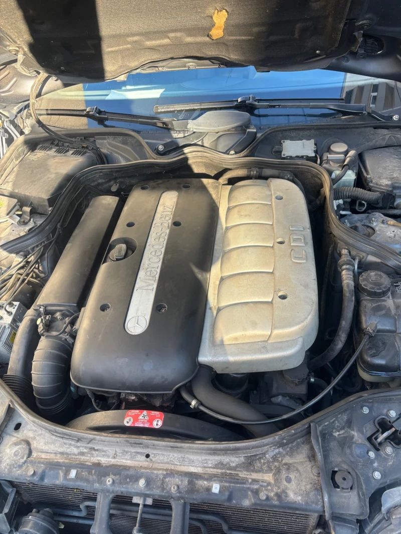Mercedes-Benz E 320 204 к.с.първи собственик, снимка 7 - Автомобили и джипове - 52861394