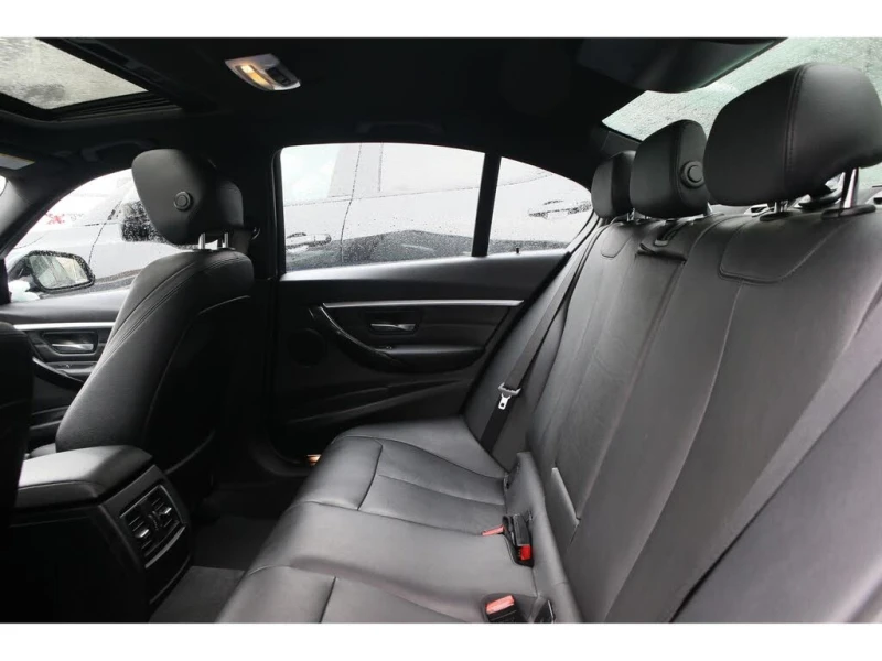 BMW 328 xDrive28i AWD * AвтоКредит* (ЦЕНА ДО БГ), снимка 15 - Автомобили и джипове - 53179975