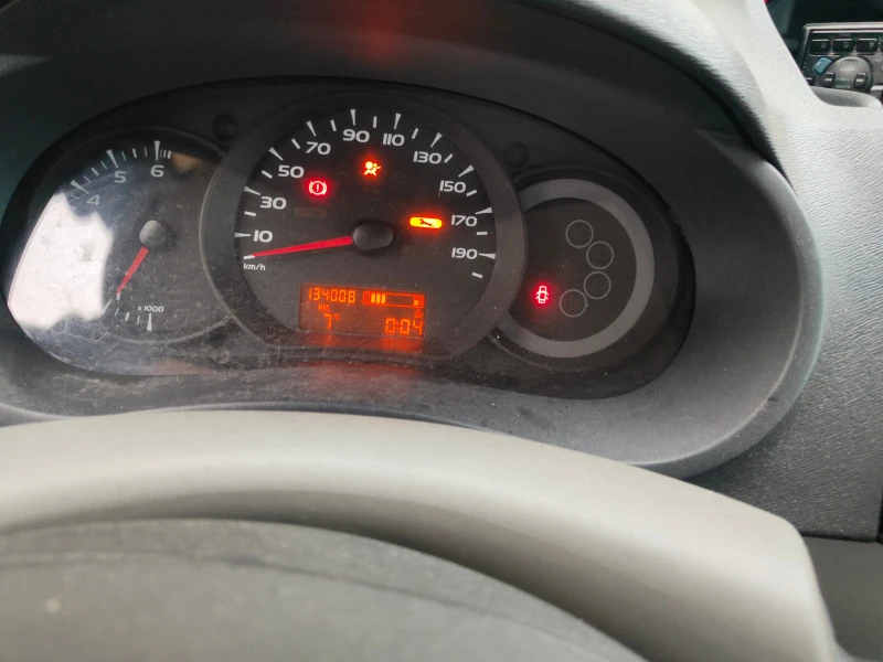 Renault Kangoo 1.6i - 11 лв. - 74179028 | Car24.bg