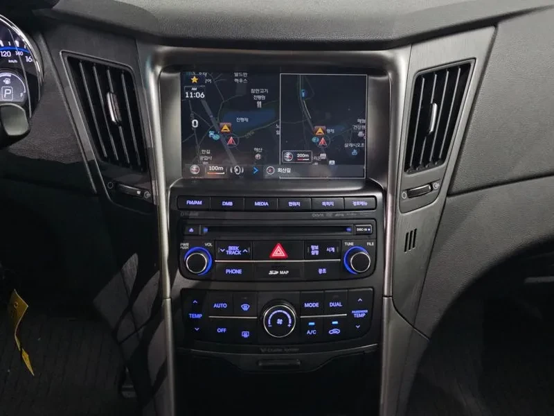 Hyundai Sonata, снимка 13 - Автомобили и джипове - 55734321