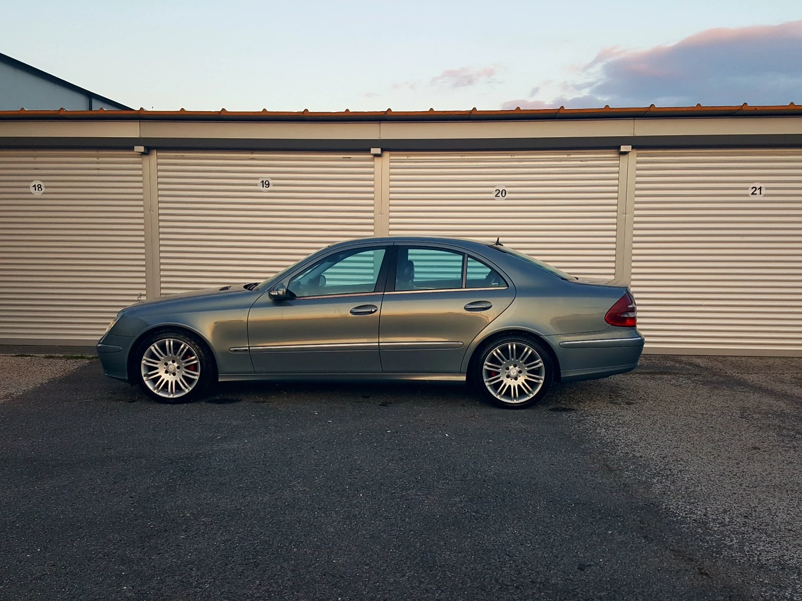 Mercedes-Benz E 320 AVANGARDE - изображение 6