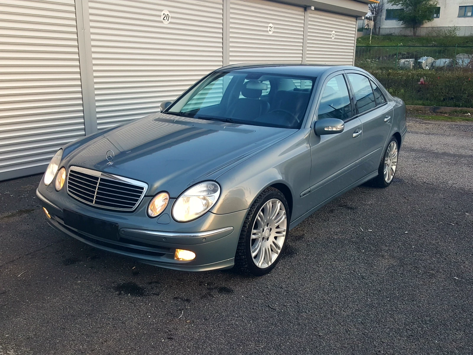 Mercedes-Benz E 320 AVANGARDE - изображение 9
