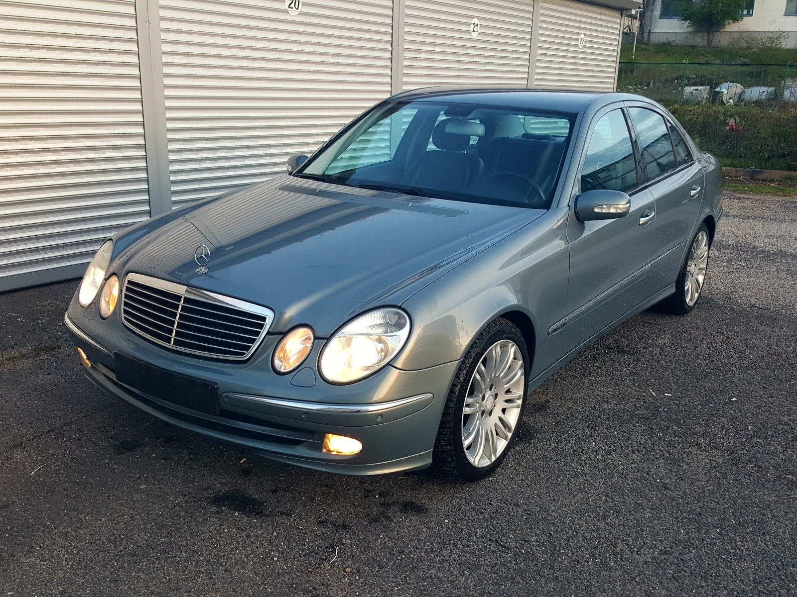Mercedes-Benz E 320 AVANGARDE - изображение 2