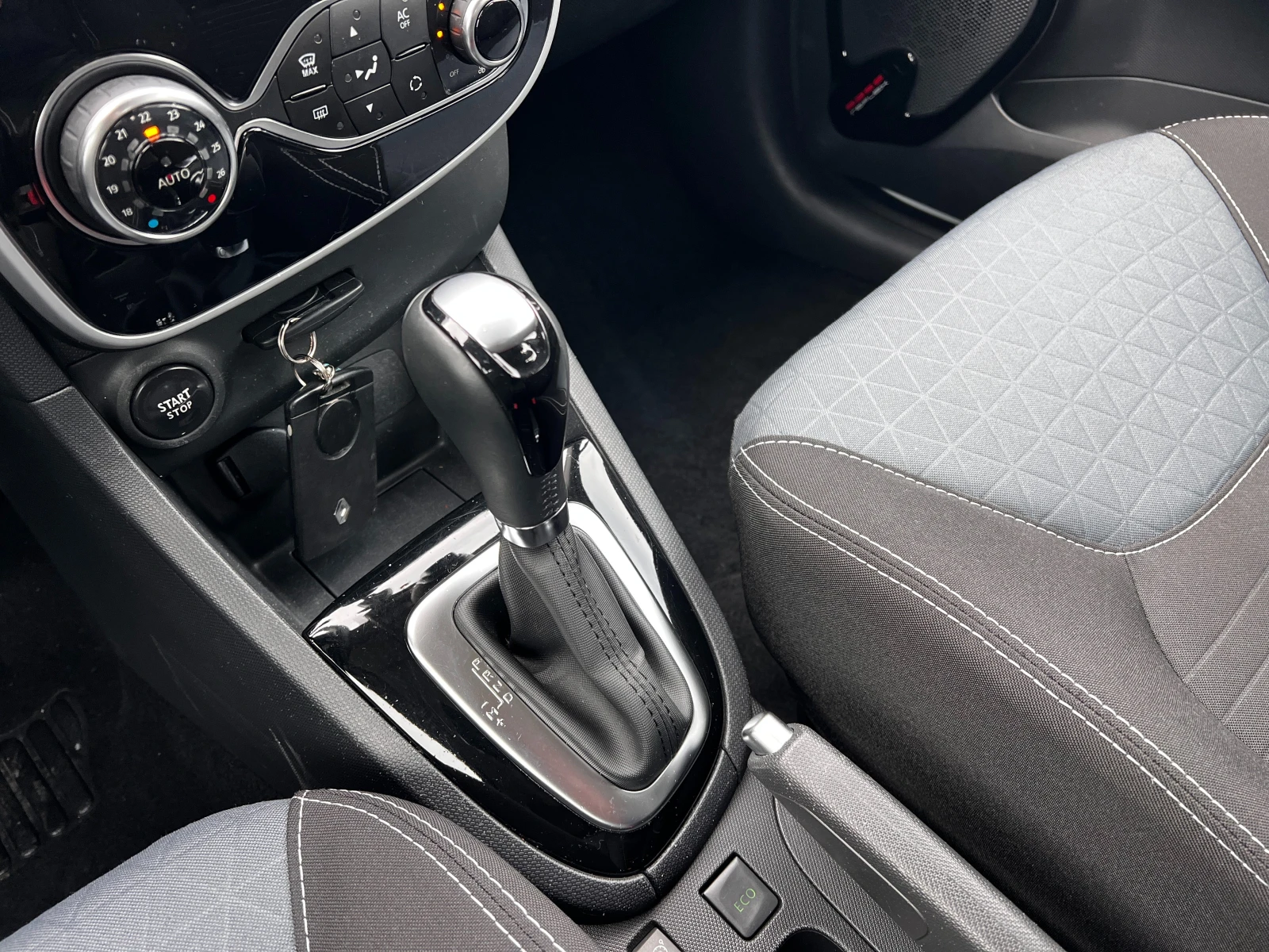 Renault Clio 1.5dCi GT Line  | Mobile.bg   12