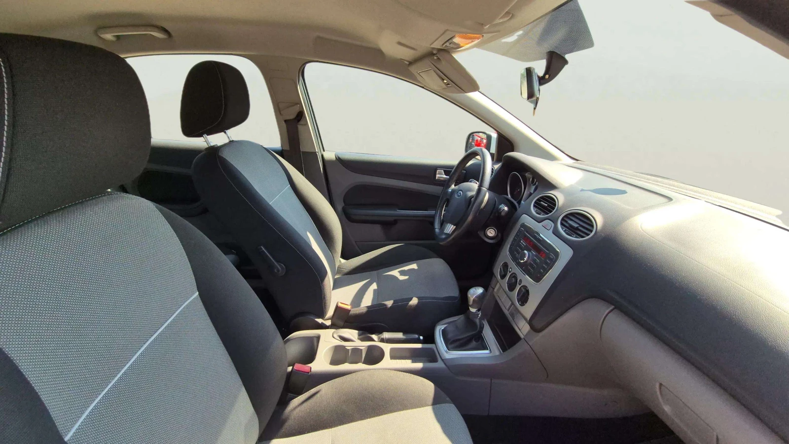Ford Focus 1.6 i - изображение 9
