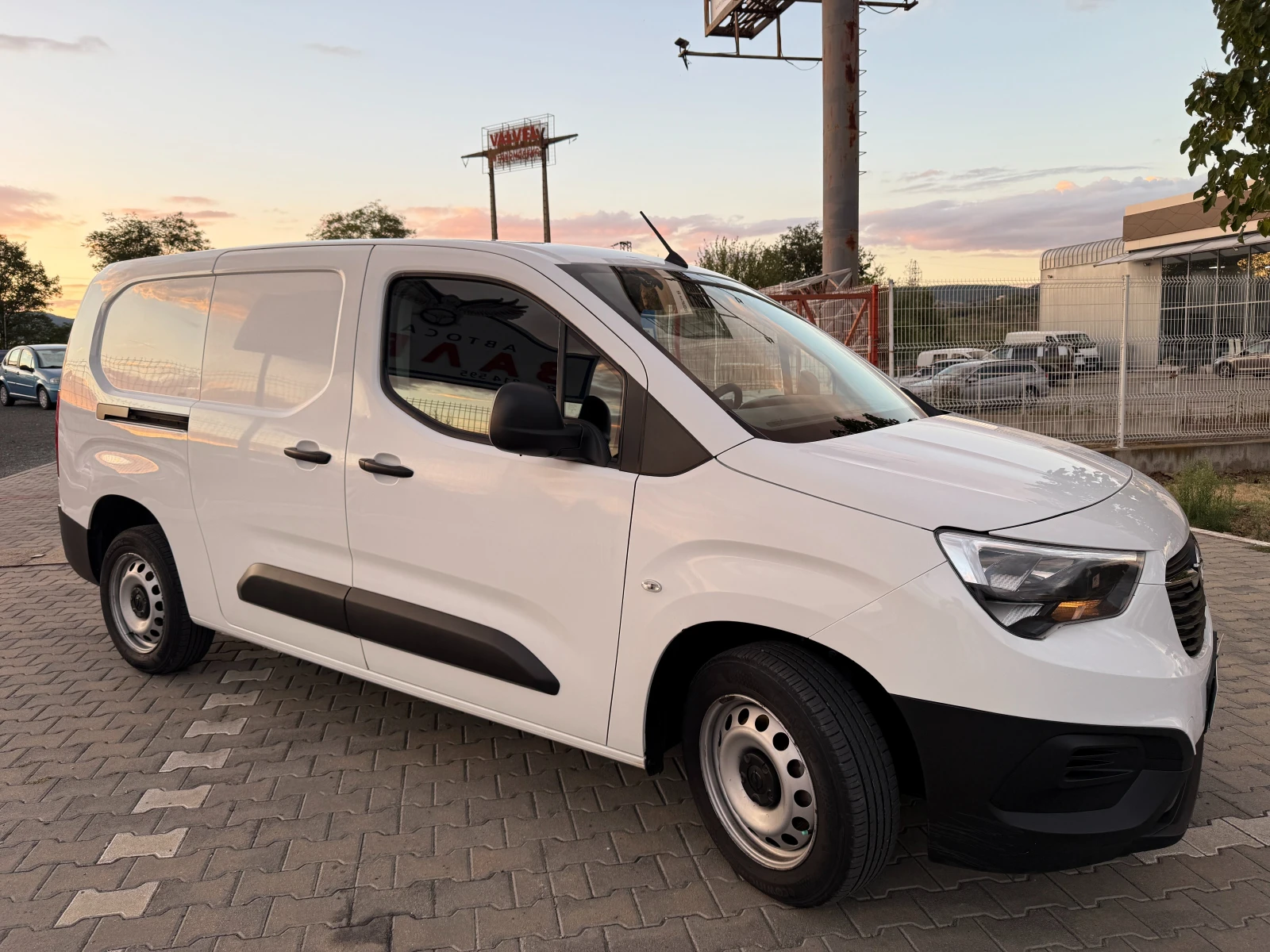 Opel Combo * MAXI* 1.5D* 102HP* 2021* EURO 6*  - изображение 3