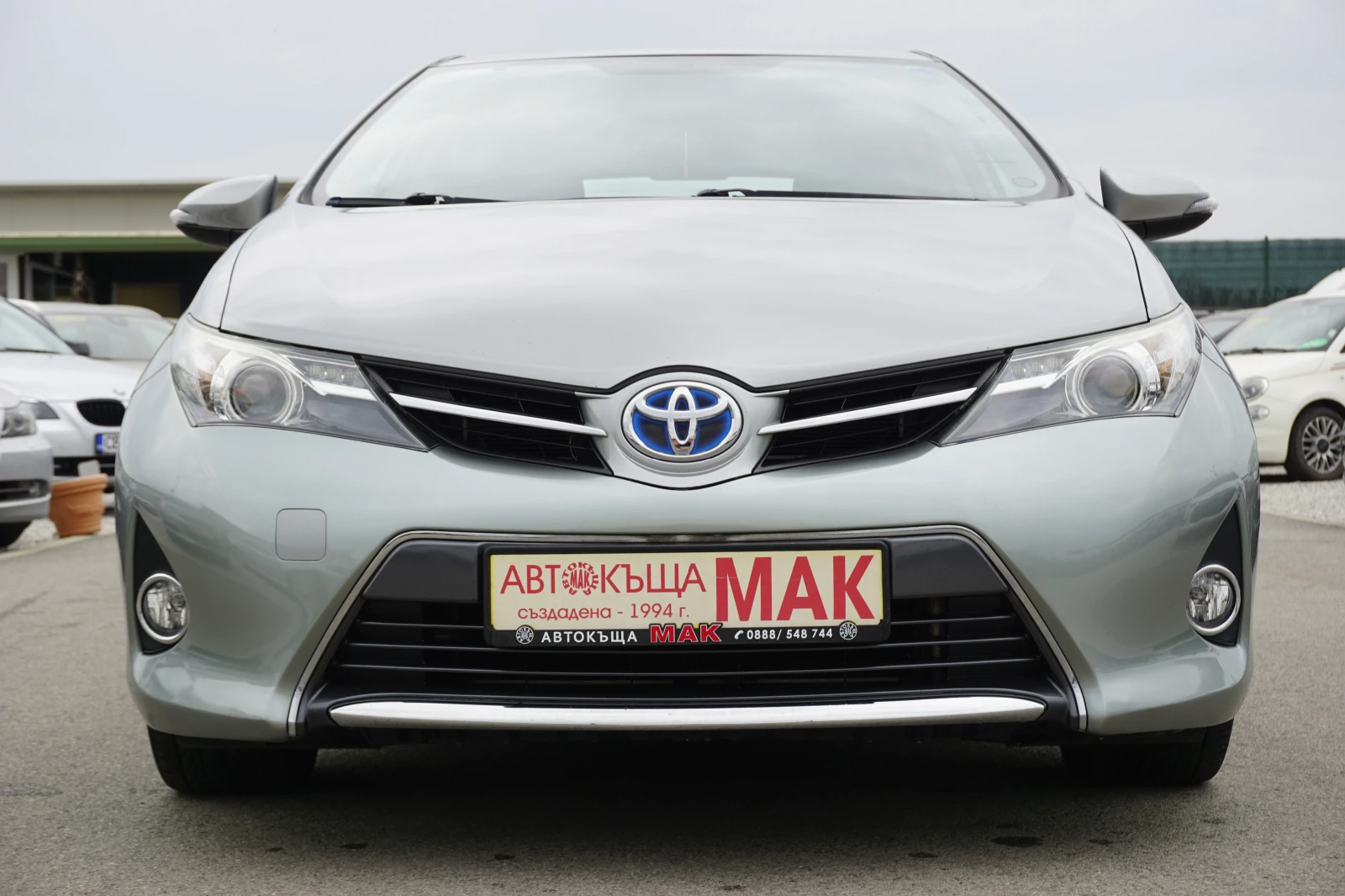 Toyota Auris 1, 8/хибрид - изображение 2