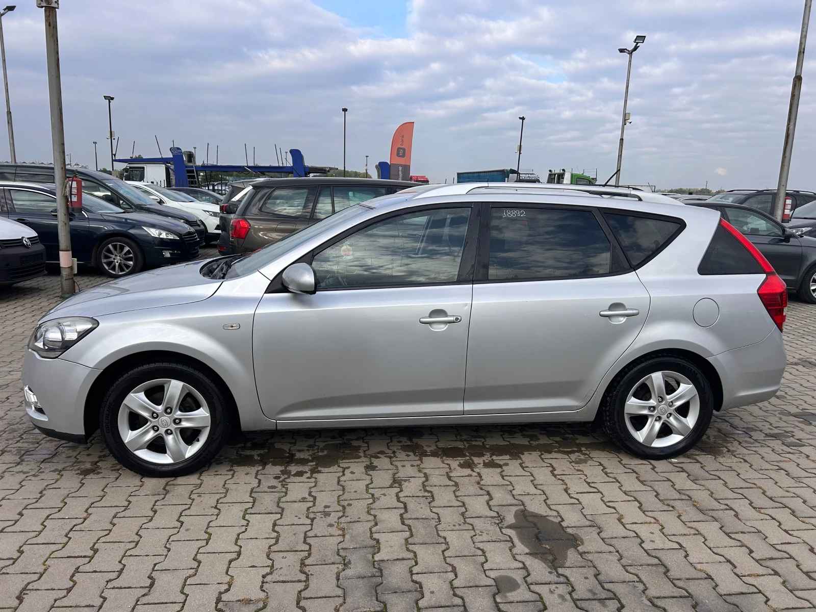 Kia Ceed 1.4i EURO 5 - изображение 8