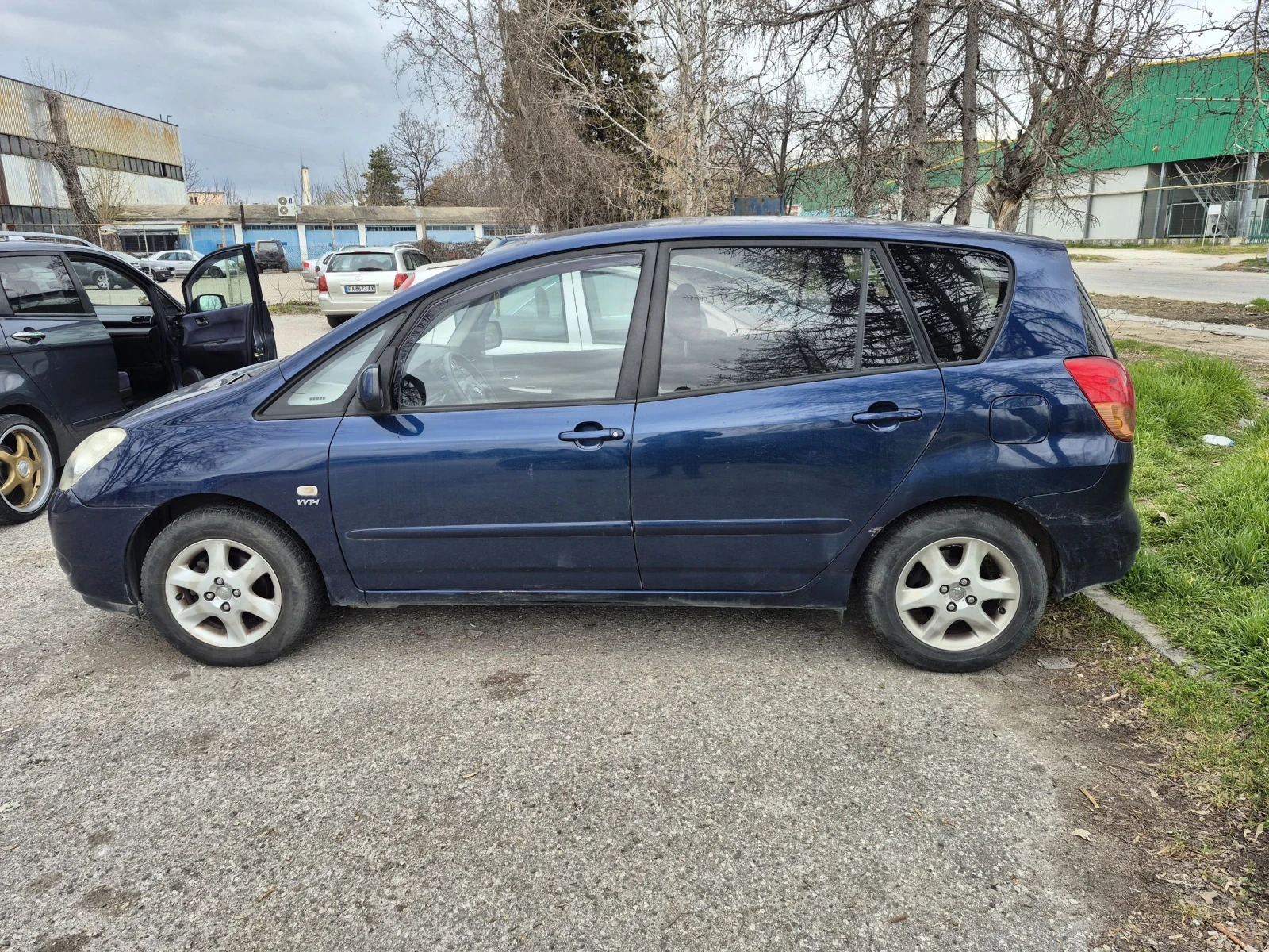 Toyota Corolla Cross 1.6, снимка 4 - Автомобили и джипове - 53936013