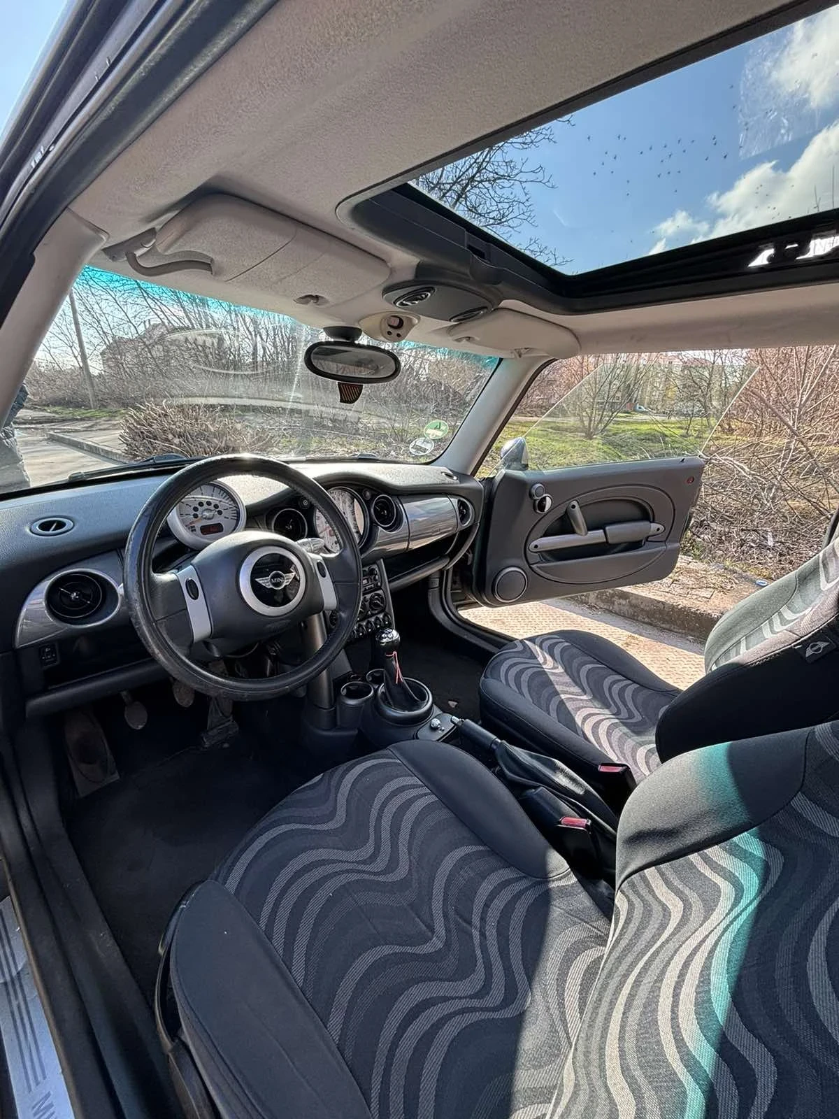 Mini One, снимка 9 - Автомобили и джипове - 54442526