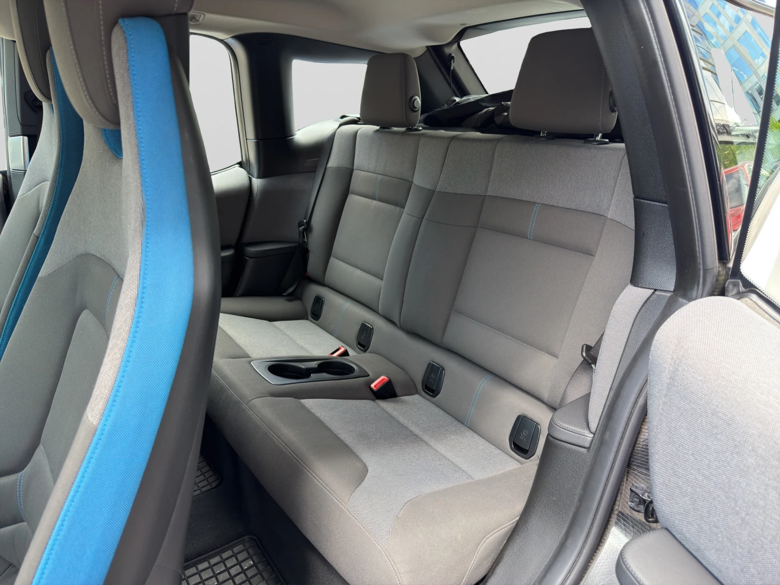 BMW i3 120Ah, снимка 9 - Автомобили и джипове - 54632460