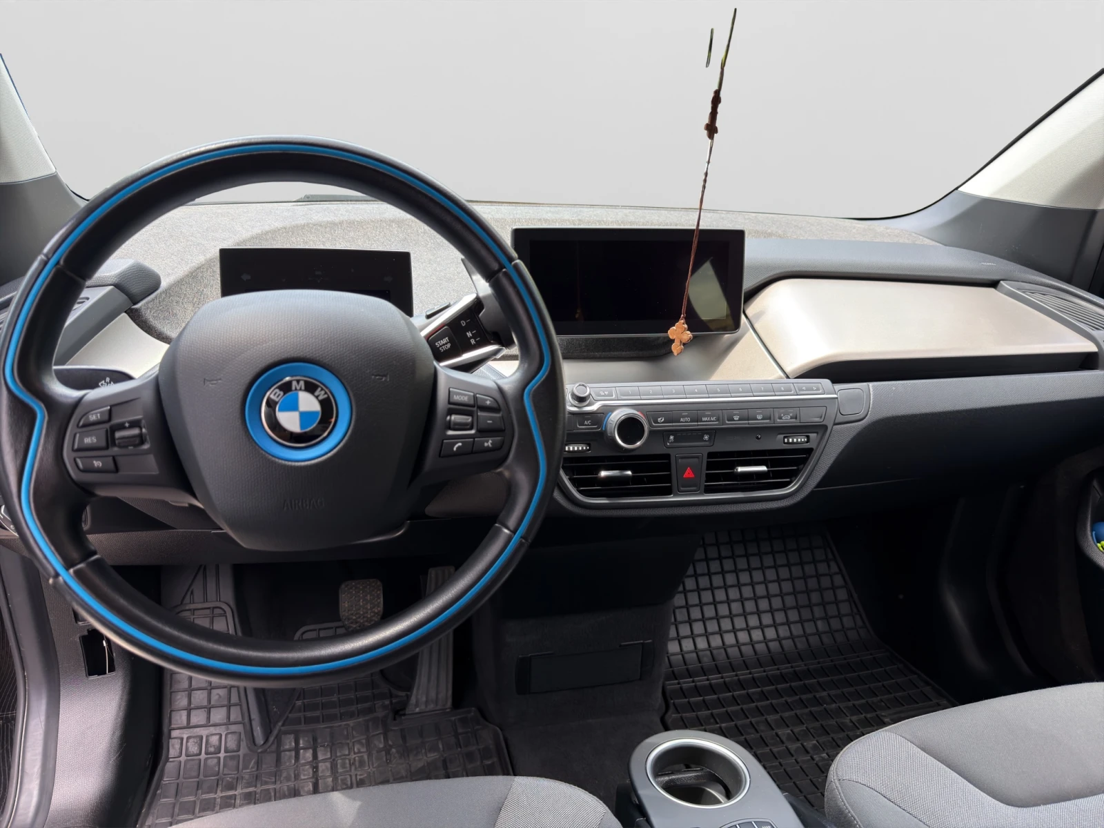 BMW i3 120Ah, снимка 11 - Автомобили и джипове - 54632460