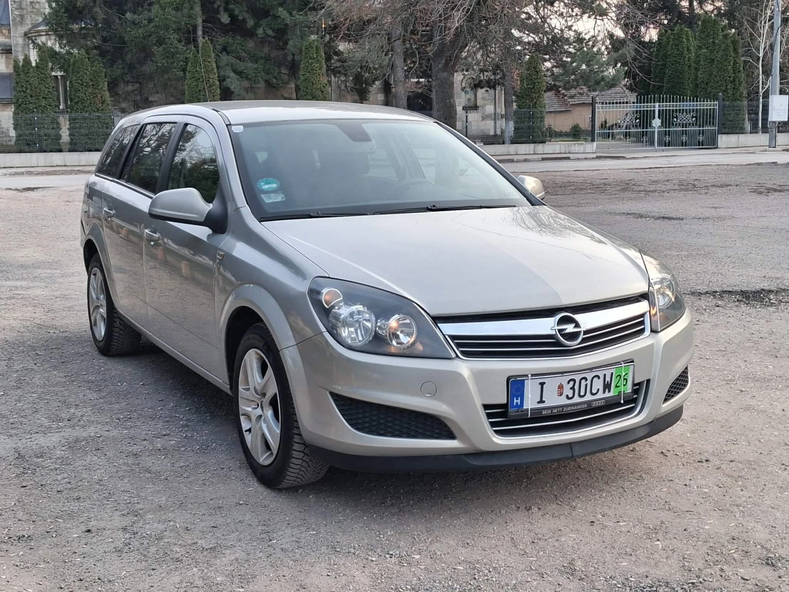 Opel Astra  1.6  Бензин Автоматик , снимка 4 - Автомобили и джипове - 55337931