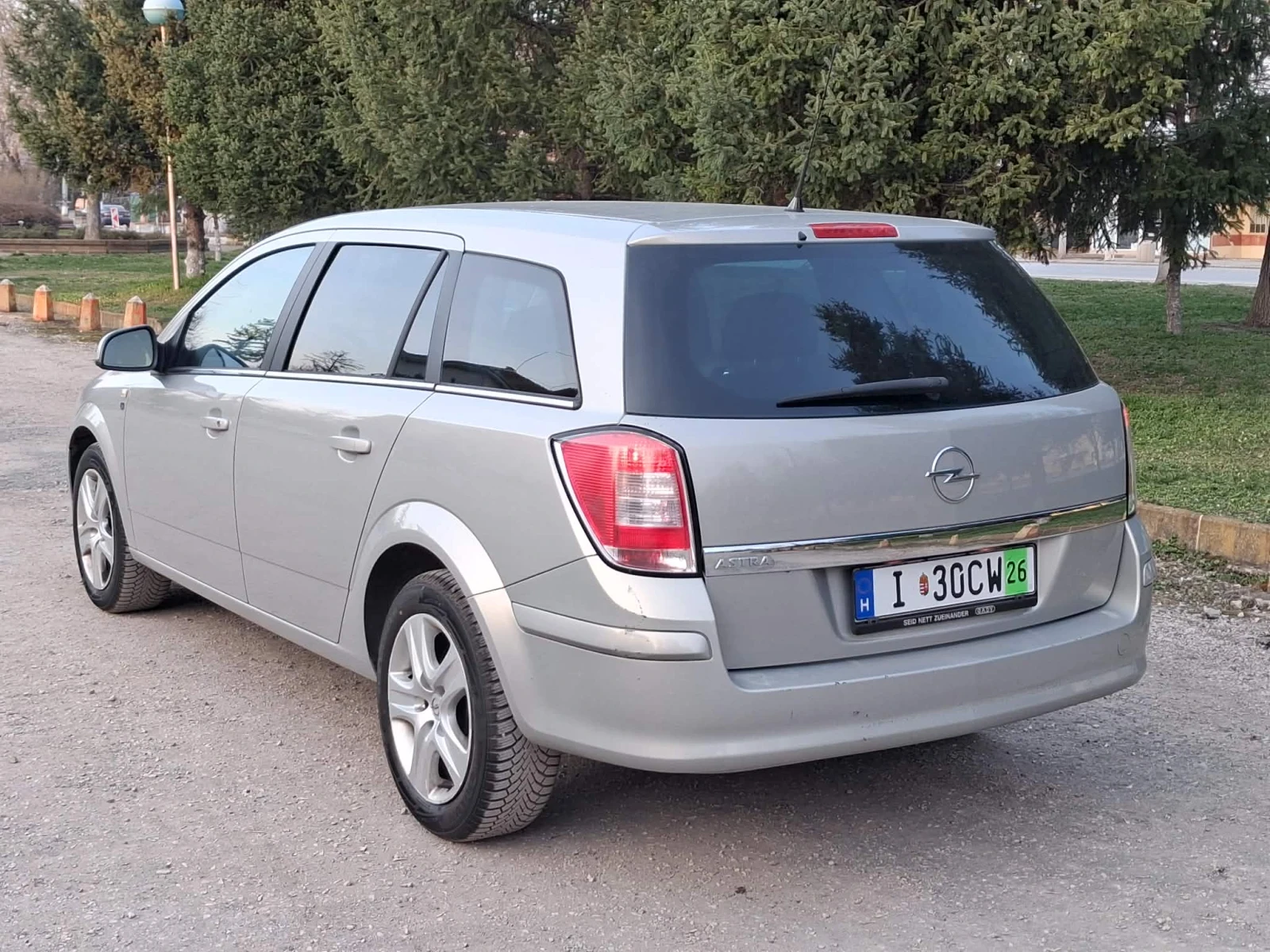 Opel Astra  1.6  Бензин Автоматик , снимка 2 - Автомобили и джипове - 55337931