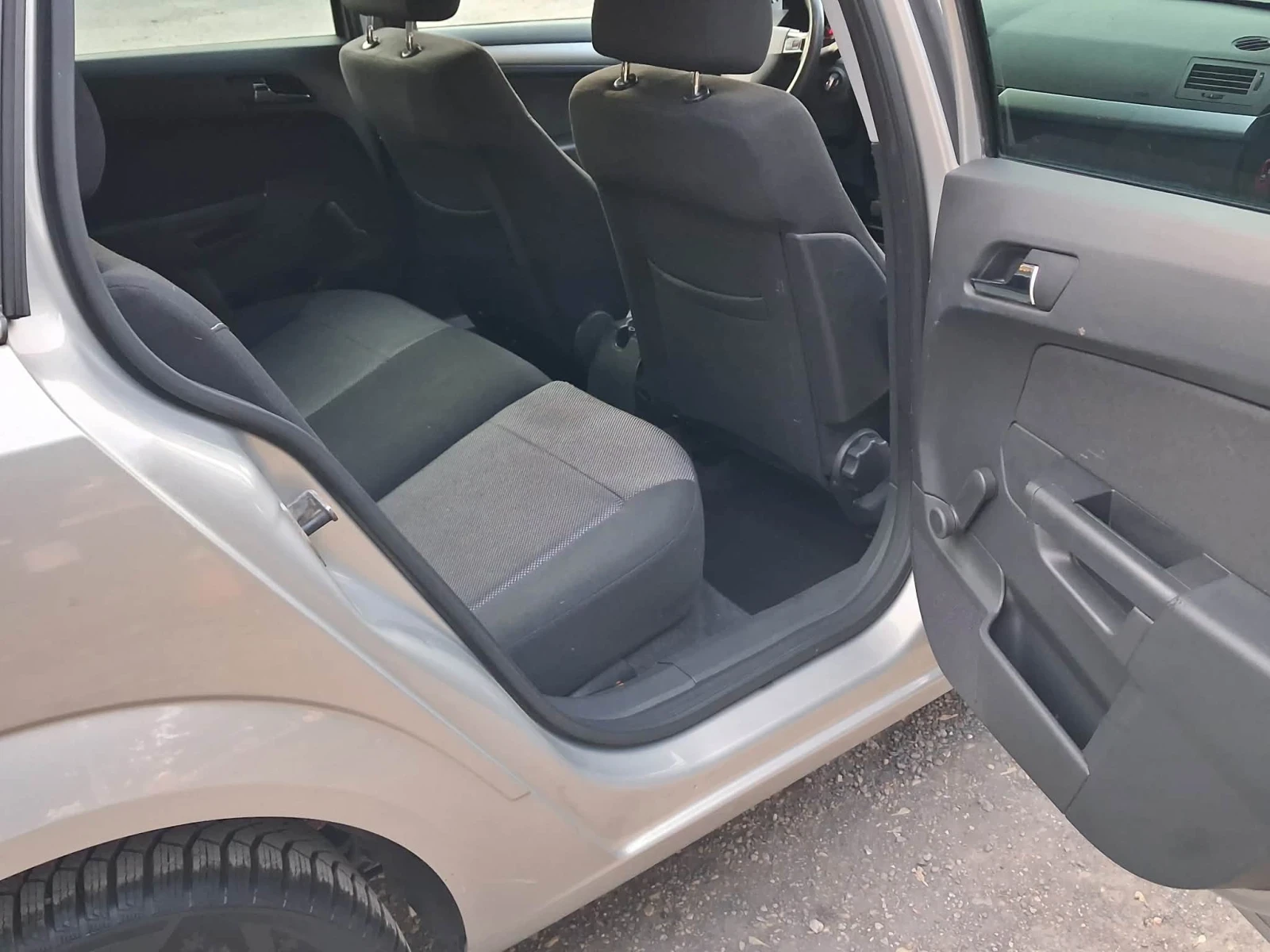 Opel Astra  1.6  Бензин Автоматик , снимка 13 - Автомобили и джипове - 55337931