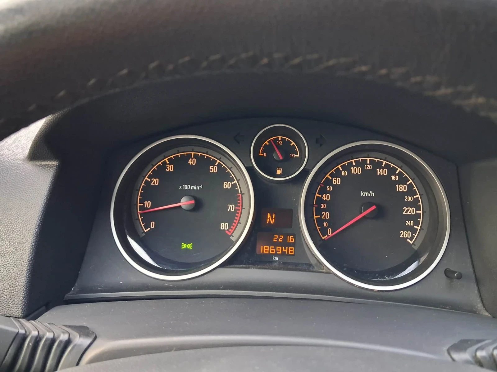 Opel Astra  1.6  Бензин Автоматик , снимка 12 - Автомобили и джипове - 55337931