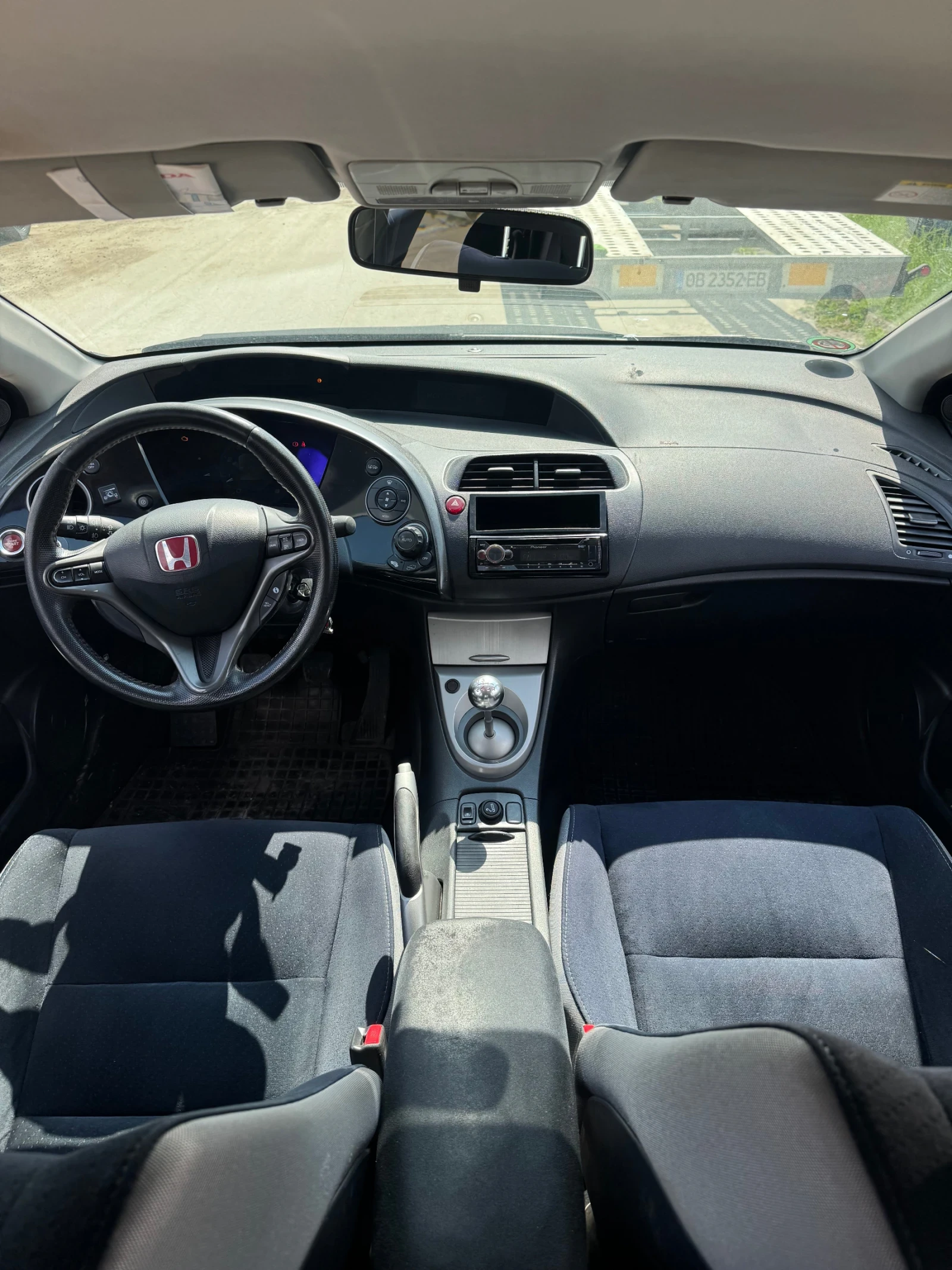 Honda Civic 1.8 със Газ !, снимка 8 - Автомобили и джипове - 55386674