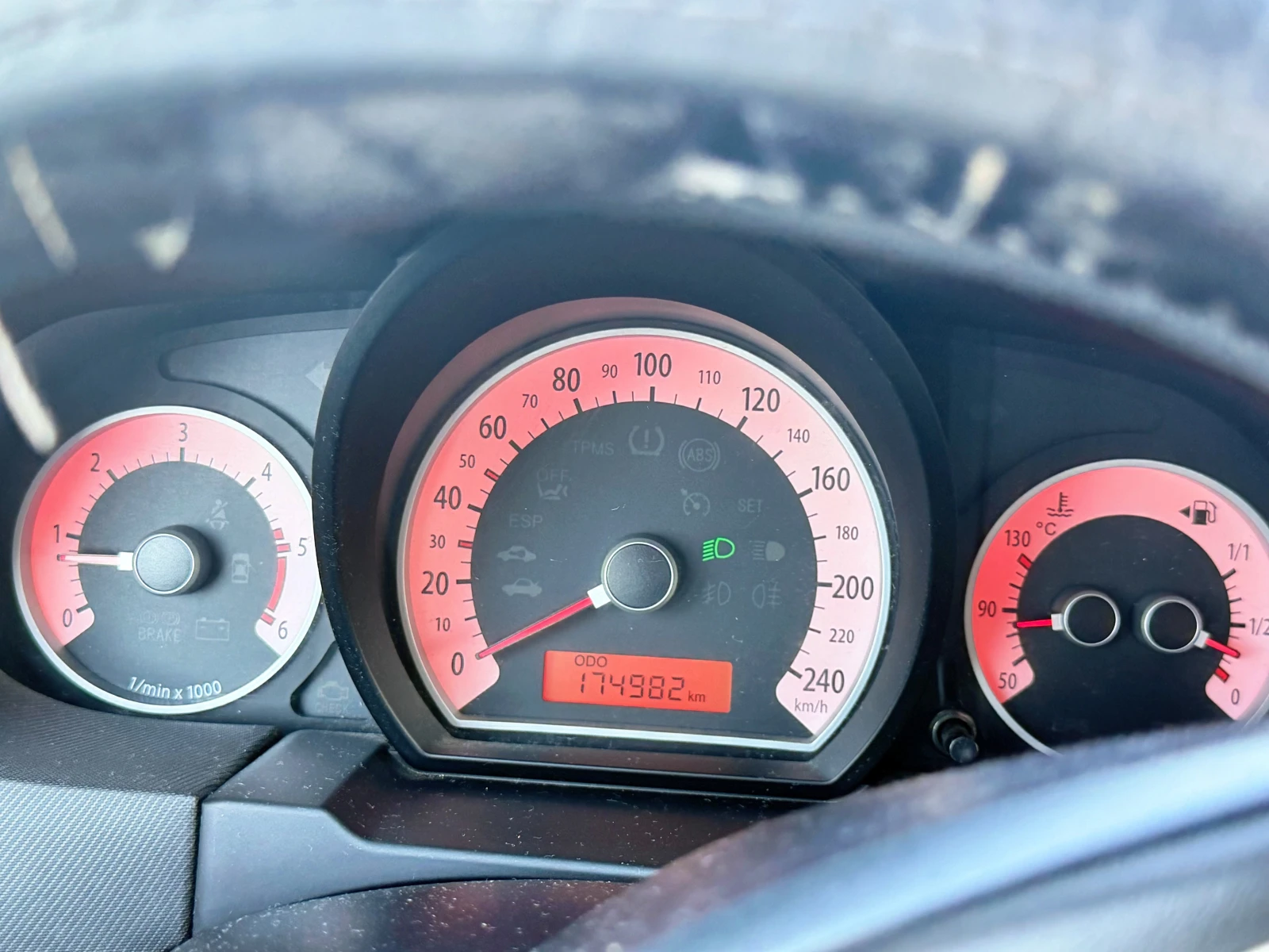 Kia Ceed, снимка 16 - Автомобили и джипове - 55594392