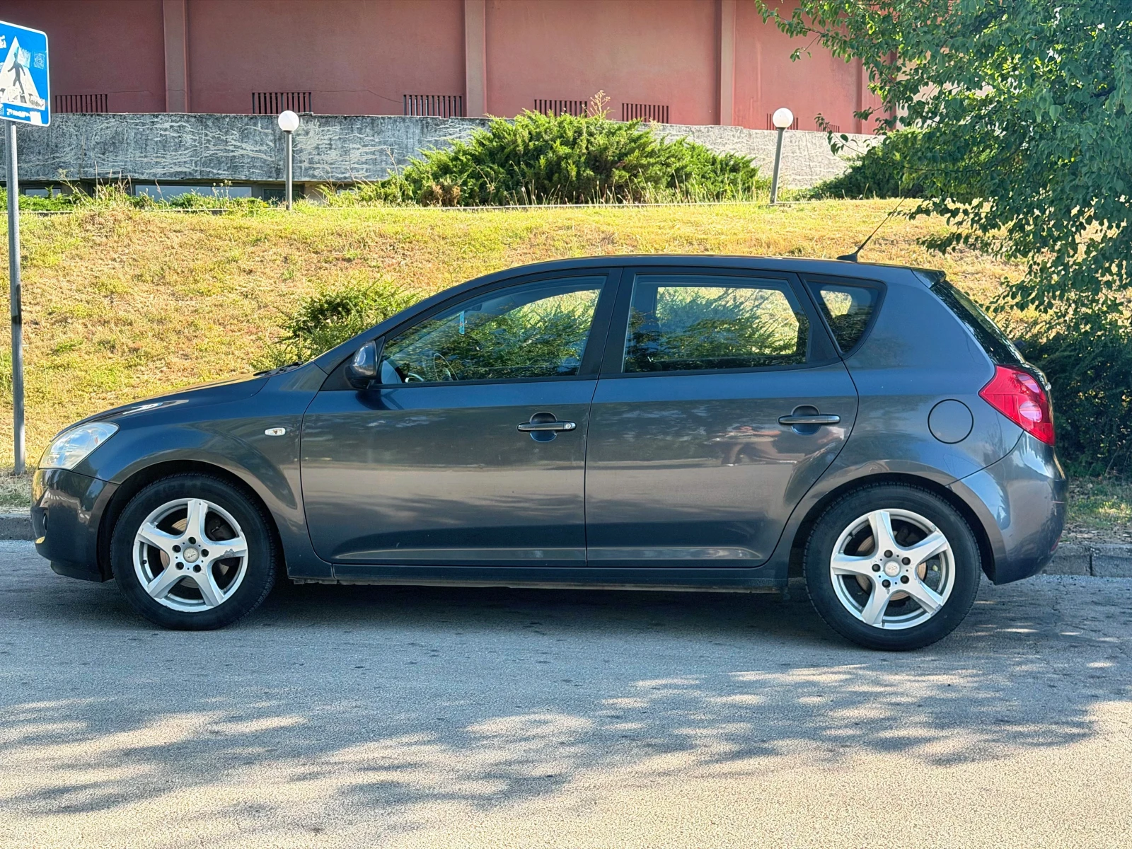 Kia Ceed, снимка 5 - Автомобили и джипове - 55594392