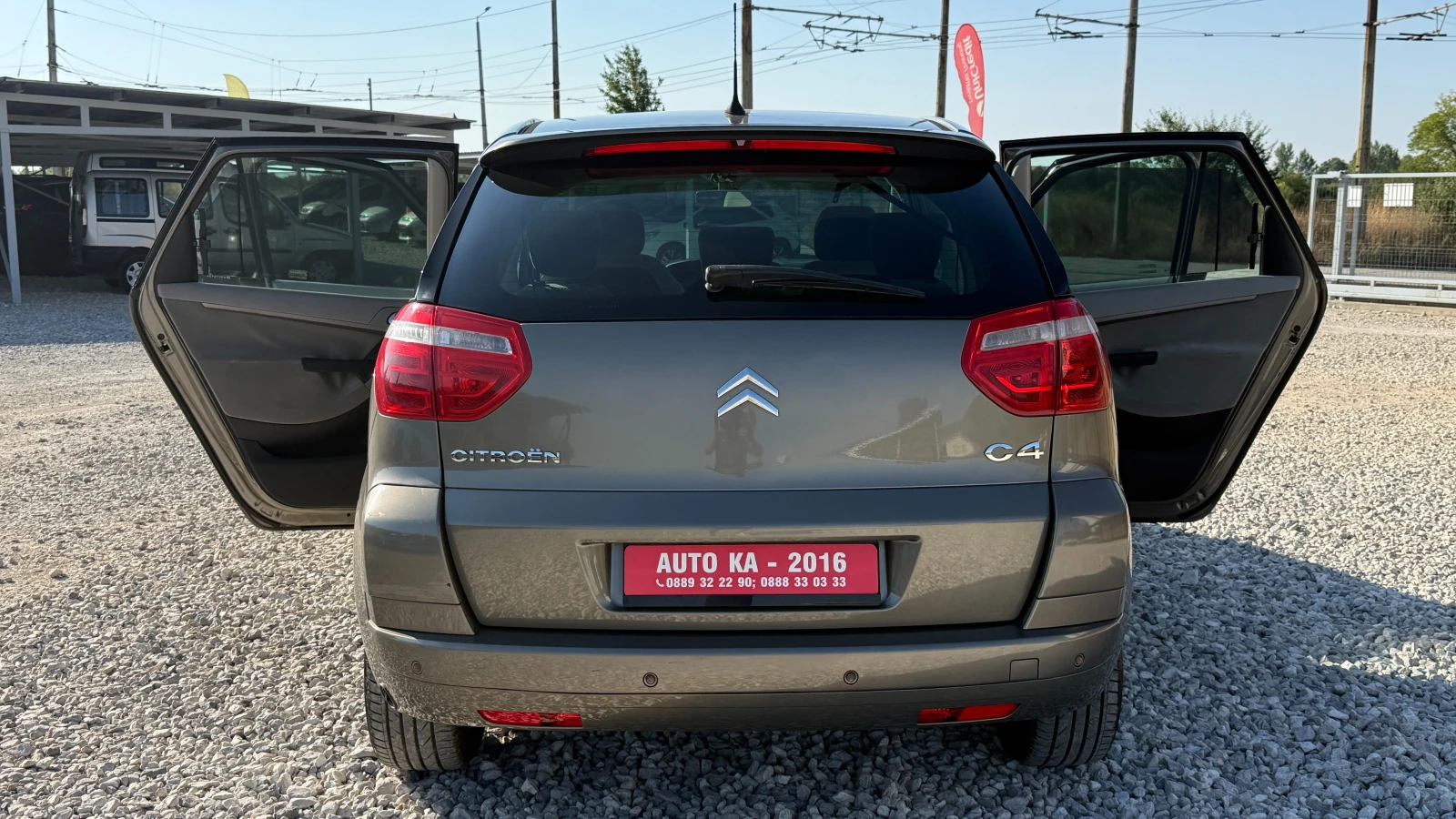 Citroen C4 Picasso 1.8-GPL-ГАЗОВ ИНЖЕКЦИОН-125кс-ВНОС ОТ ИТАЛИЯ, снимка 5 - Автомобили и джипове - 55643192