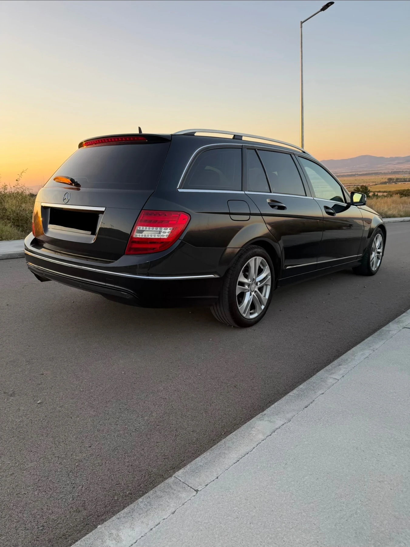Mercedes-Benz C 200, снимка 7 - Автомобили и джипове - 55806578
