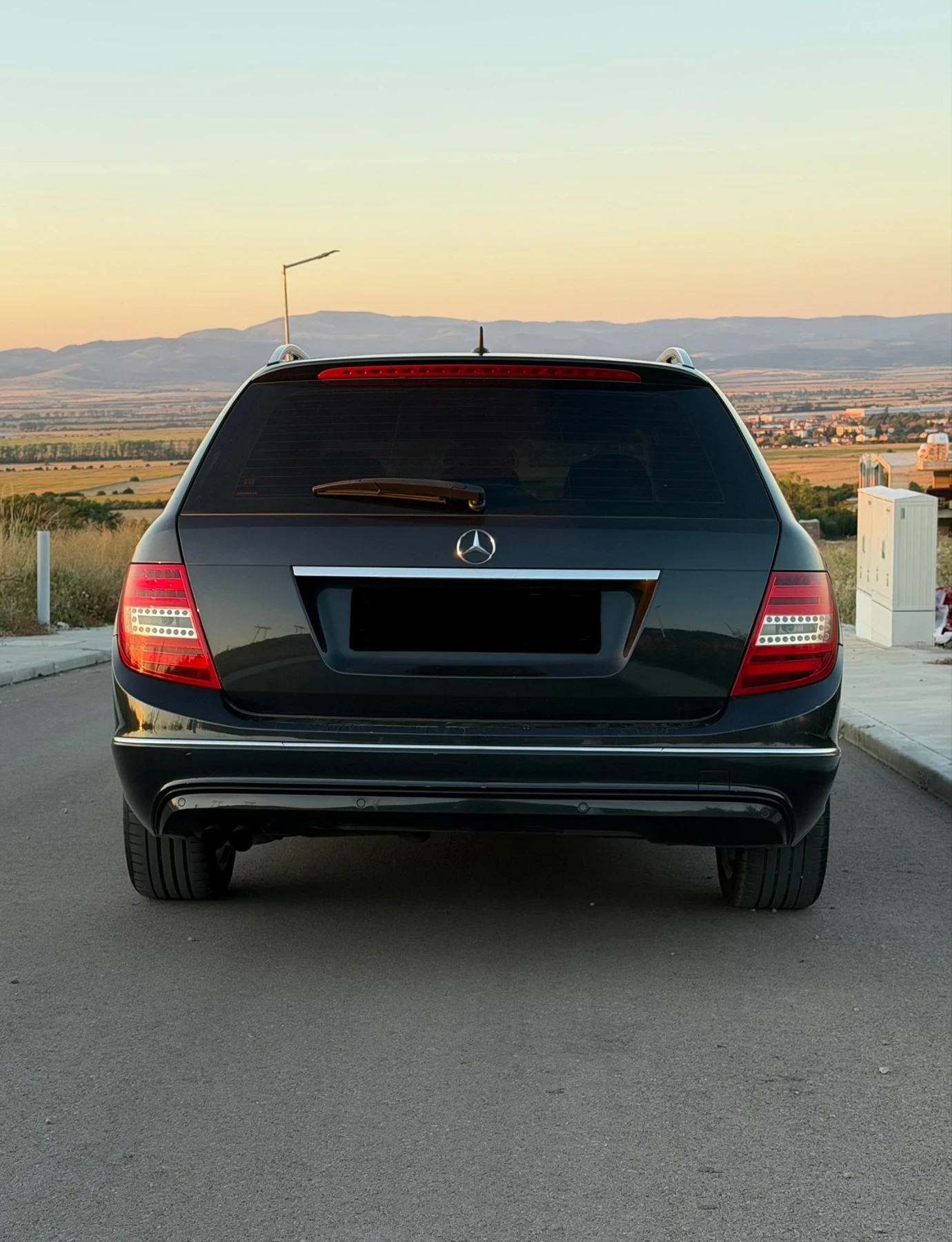 Mercedes-Benz C 200, снимка 6 - Автомобили и джипове - 55806578