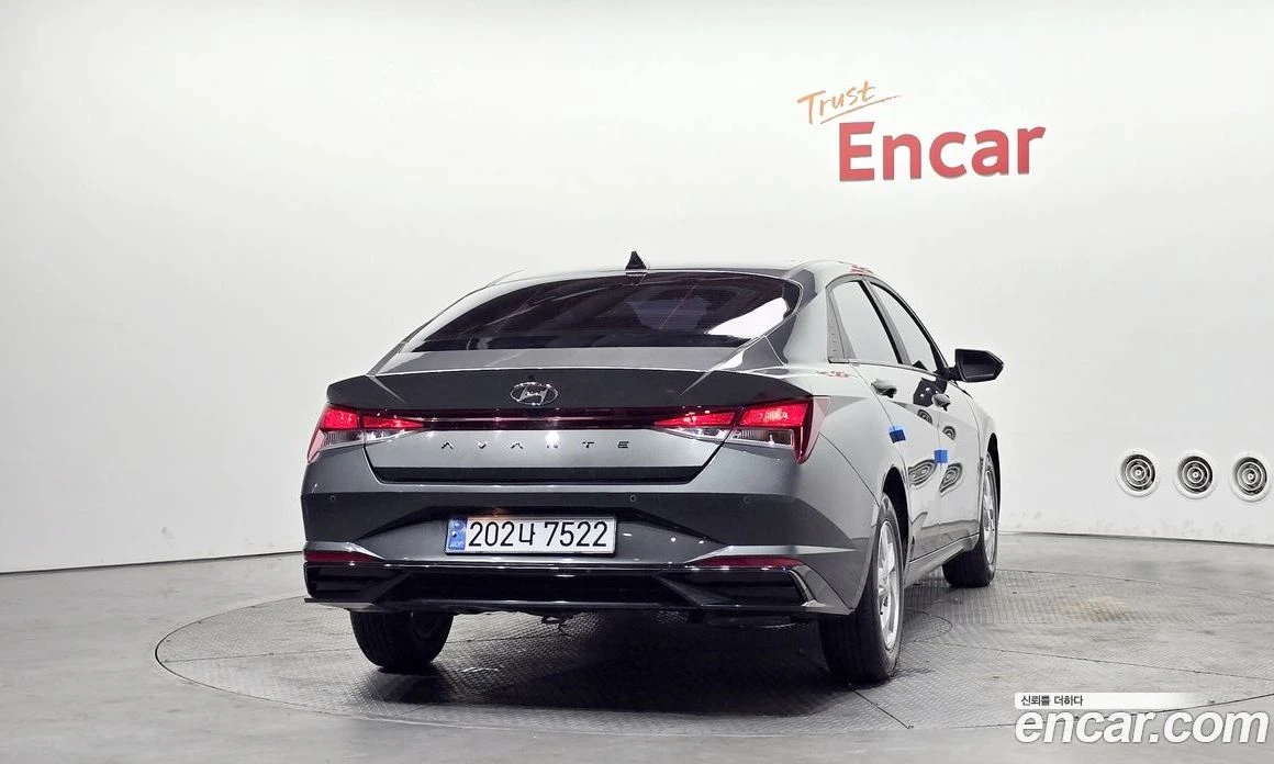 Hyundai Elantra 1.6 LPi Smart, снимка 4 - Автомобили и джипове - 55940327