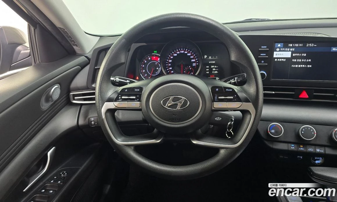 Hyundai Elantra 1.6 LPi Smart, снимка 14 - Автомобили и джипове - 55940327