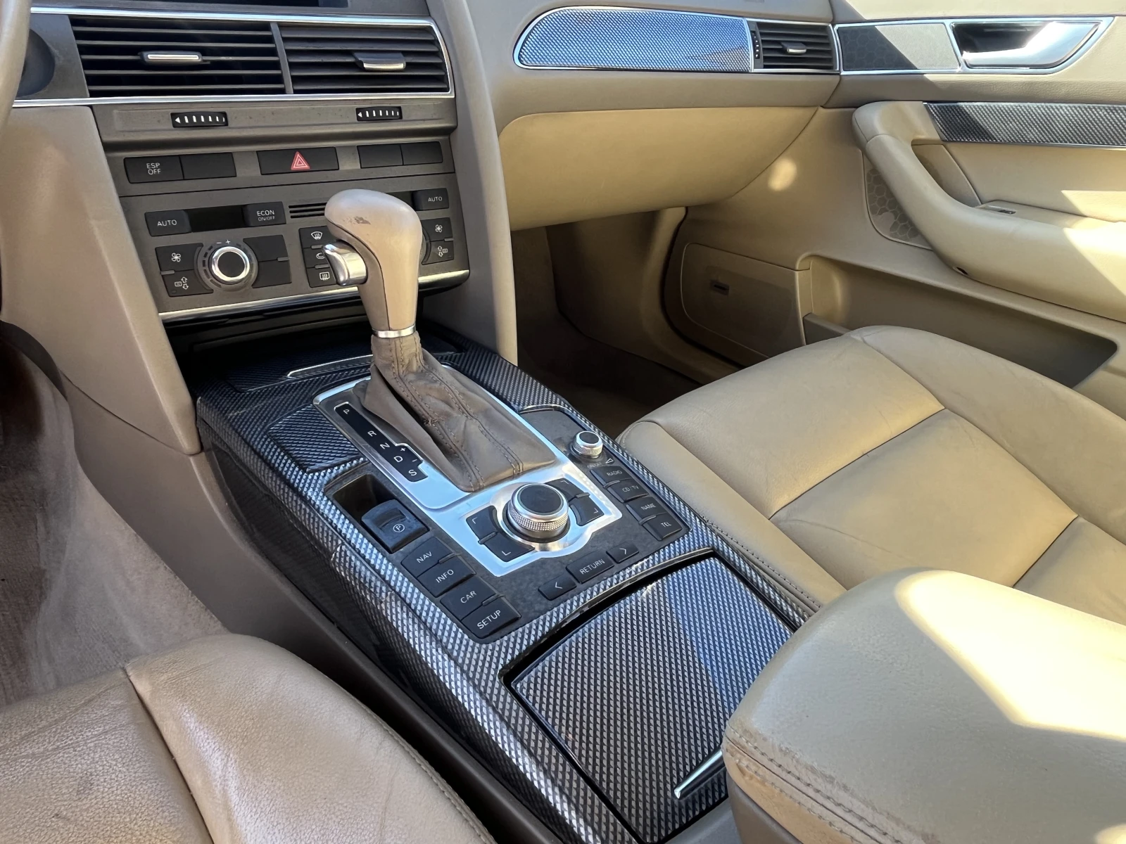 Audi A6 3.2 FSI Quattro, снимка 13 - Автомобили и джипове - 55943961